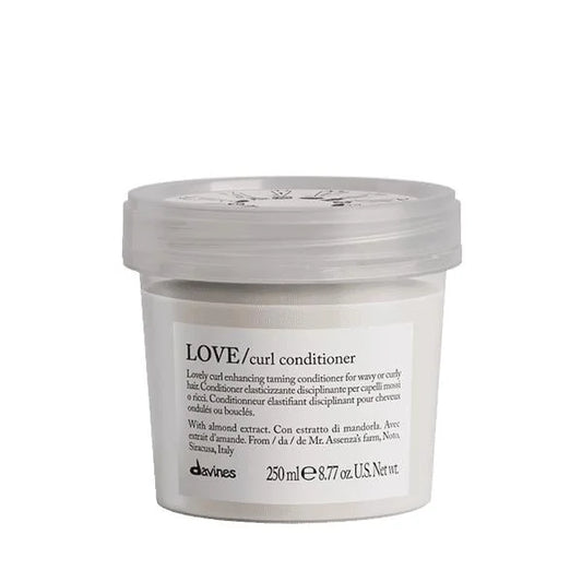 Davines Love Curl Dalgalı Saçlar İçin Bakım Kremi 250ml Dalgaları Belirginleştiren Nemlendirici Formül by SaçBakım